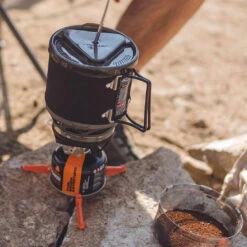 Jetboil Silicon Coffee Press Grande 6 Jetboil Silicon Coffee Press Grande -Camping Sales Store 1107431 insitu01