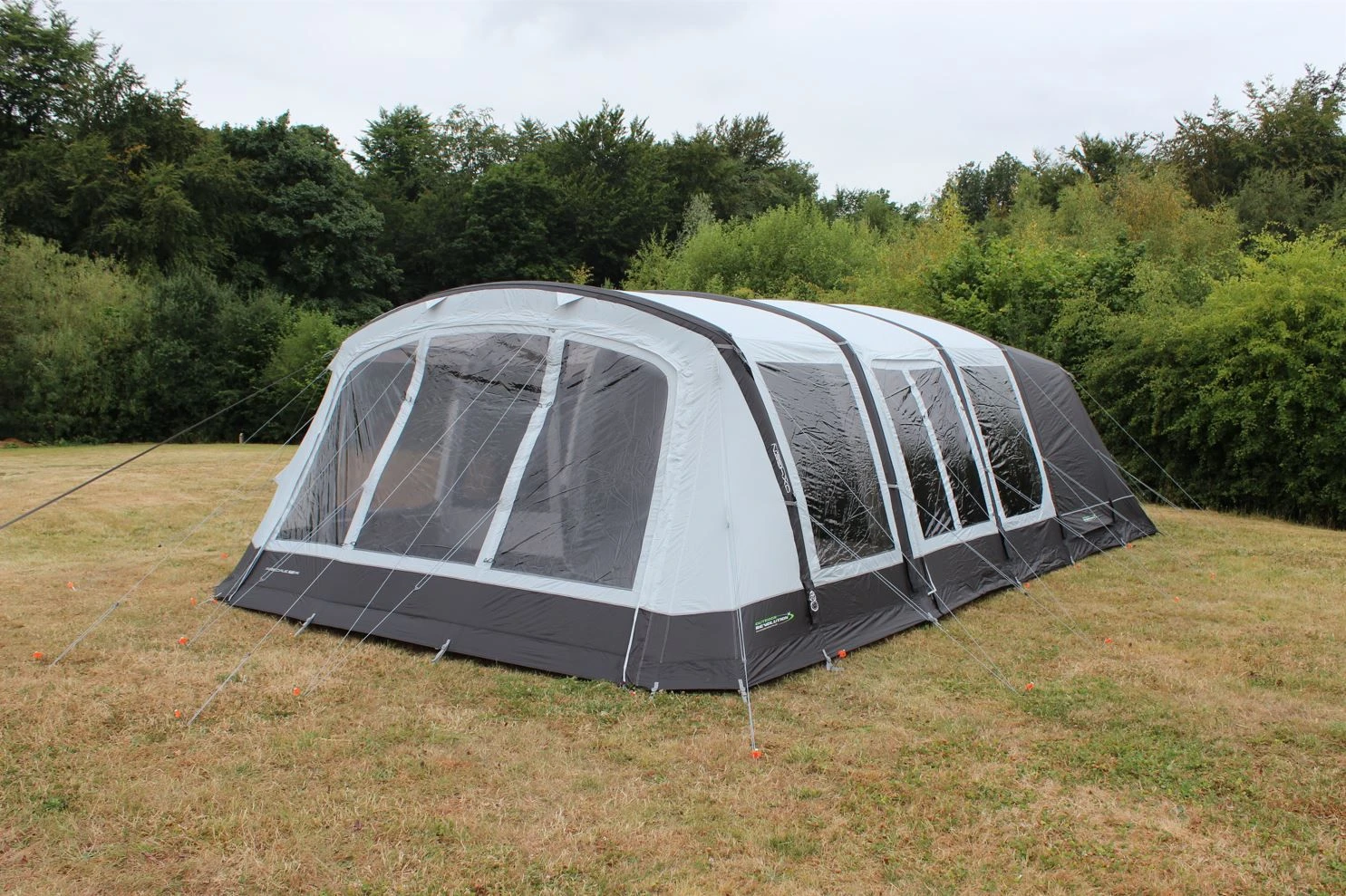Outdoor Revolution Airedale 7.0SE Air Tent (2023) Including Footprint & Lounge Liner 6 Outdoor Revolution Airedale 7.0SE Air Tent (2023) Including Footprint & Lounge Liner - Image 6