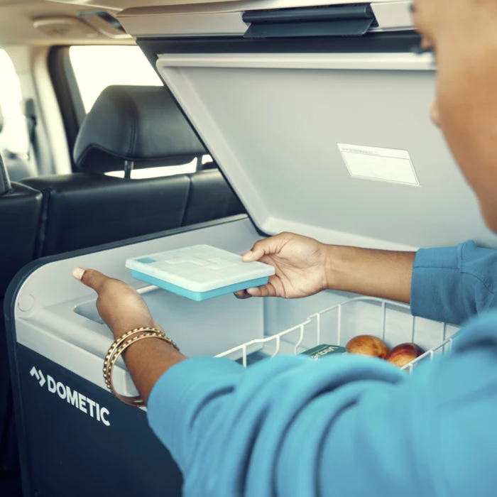 Dometic CFX3 55IM 53L Portable Compressor Cool Box And Freezer 4 Dometic CFX3 55IM 53L Portable Compressor Cool Box And Freezer - Image 4